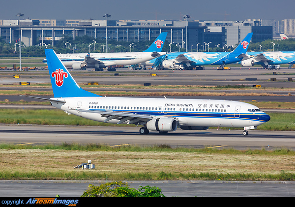 Boeing 737-81B Boeing 737-81B