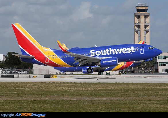 Boeing 737-7H4 Boeing 737-7H4