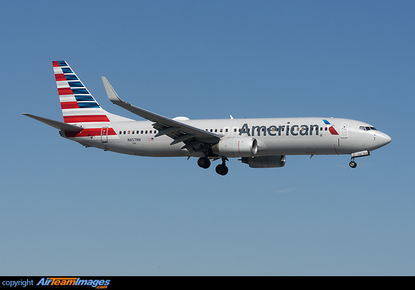 Boeing 737-823 Boeing 737-823