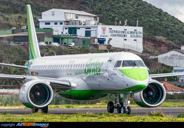 Embraer ERJ-195-E2 Embraer ERJ-195-E2