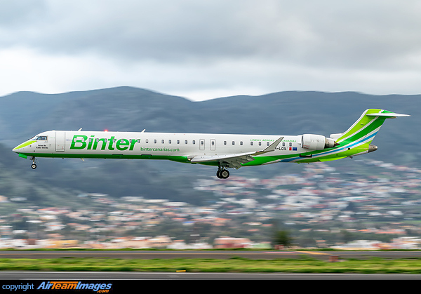 Bombardier CRJ-1000 Bombardier CRJ-1000