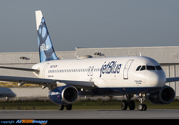 Airbus A320-232 Airbus A320-232