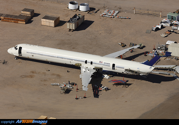 McDonnell Douglas MD-90 McDonnell Douglas MD-90
