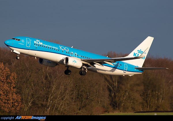 Boeing 737-8K2 Boeing 737-8K2