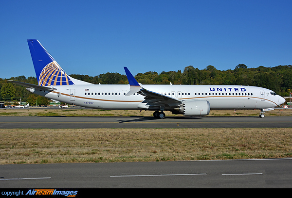 Taxing on her delivery flight to Seatac, Seattle Boeing 737-9 MAX