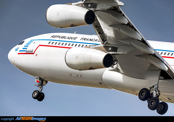 Airbus A340-211 Airbus A340-211