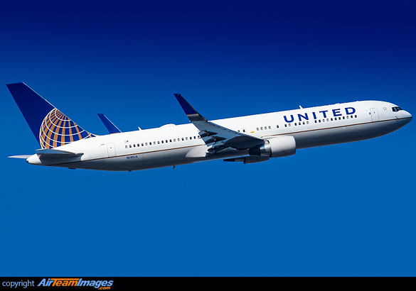 Boeing 767-3CB/ER Boeing 767-3CB/ER