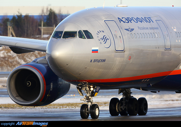 Airbus A330-243 Airbus A330-243