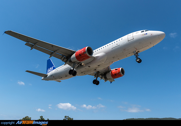 Airbus A320-232 Airbus A320-232
