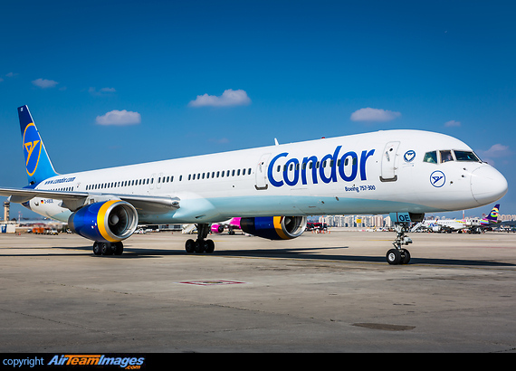 Boeing 757-330 Boeing 757-330