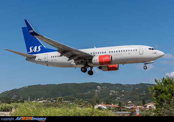 Boeing 737-705 Boeing 737-705
