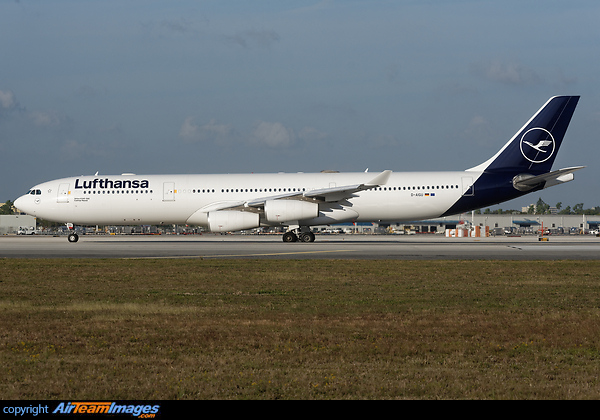 Airbus A340-313X Airbus A340-313X