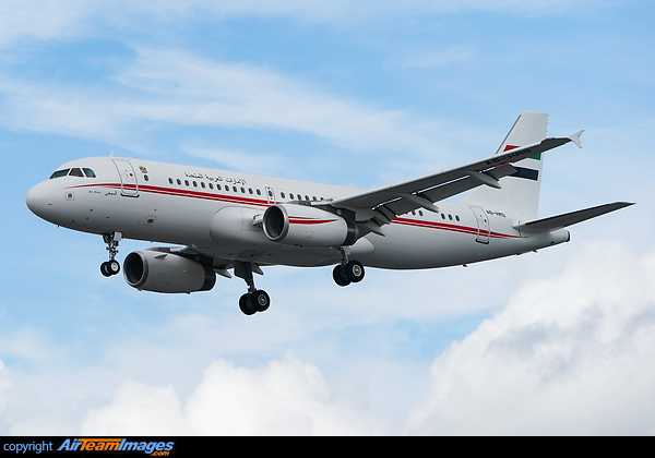 Airbus A320-232 Airbus A320-232