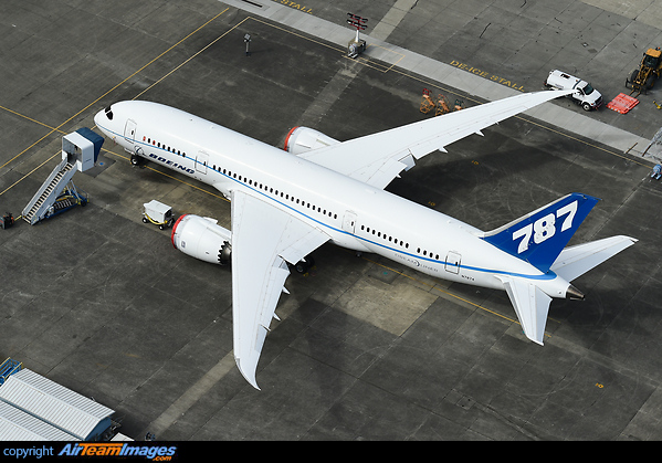 Boeing 787-8 Dreamliner Boeing 787-8 Dreamliner