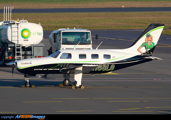 Piper PA-46-350P Malibu Mirage Piper PA-46-350P Malibu Mirage