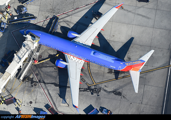 Boeing 737-8H4 Boeing 737-8H4