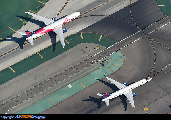 Boeing 767-432/ER Boeing 767-432/ER