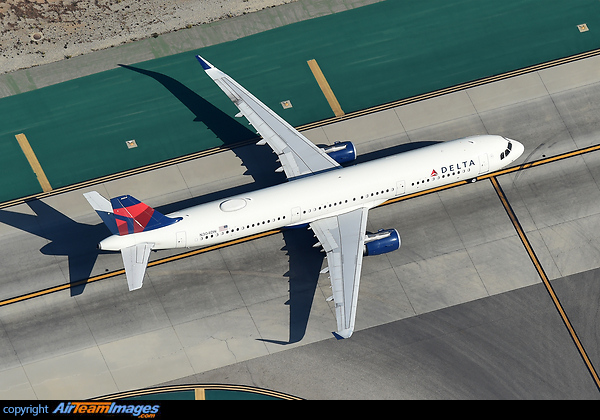 Airbus A321-211 Airbus A321-211