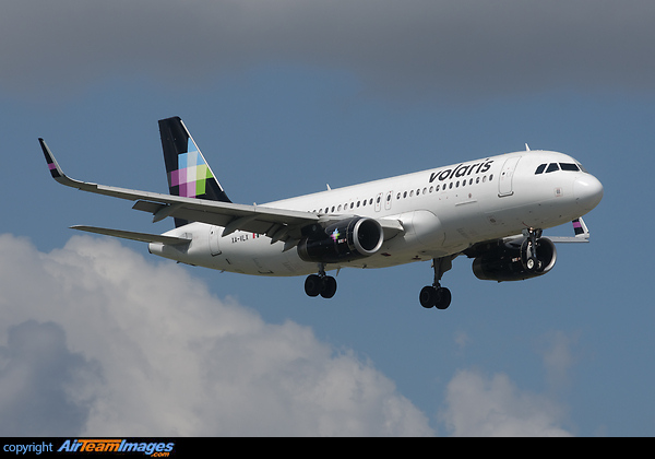 Airbus A320-233 Airbus A320-233
