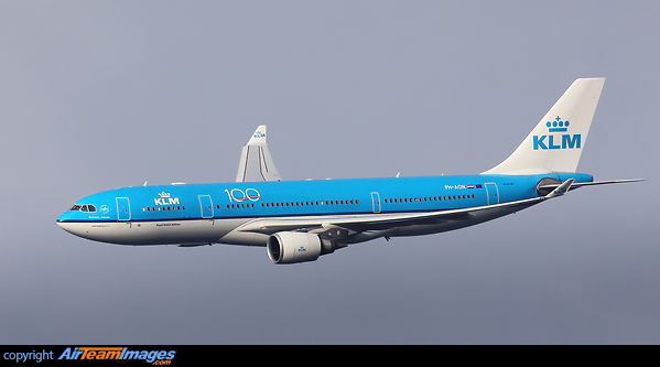 Airbus A330-203 Airbus A330-203