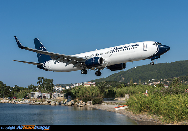 Boeing 737-8AS Boeing 737-8AS