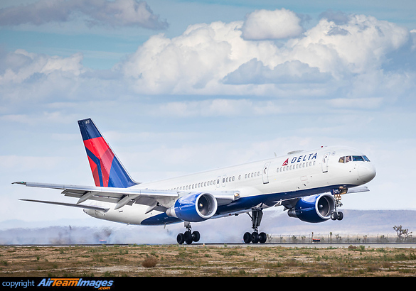 Delta Airlines starting to park large chunks of their fleet at Victorville from cutting flights due to the COVID-19 Pandemic Boeing 757-232