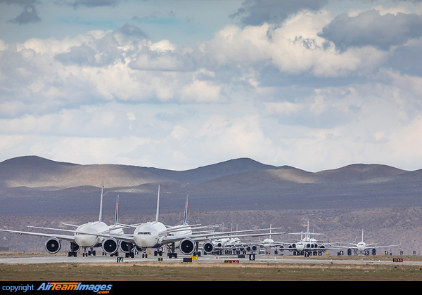 Delat Airlines starting to park large chunks of their fleet at Victorville from cutting flights due to the COVID-19 Pandemic Delta Airlines Storage