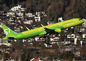 S7 A321Neo departing Innsbruck for Moscow in Russia on a lovely sunny ...