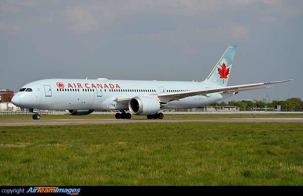 Boeing 787-9 Dreamliner