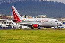 Boeing 737-548