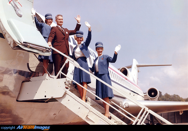 Wardair Canada's first jet , a Boeing 727-11 about to be delivered. It was also the first Boeing jet on the Canadian registry Boeing 727-11