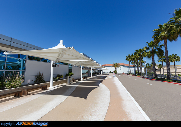 Carlsbad McClellan-Palomar Airport Terminal McClellan-Palomar Airport