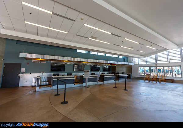 Carlsbad McClellan-Palomar Airport Terminal McClellan-Palomar Airport