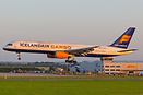 Boeing 757-208(SF)