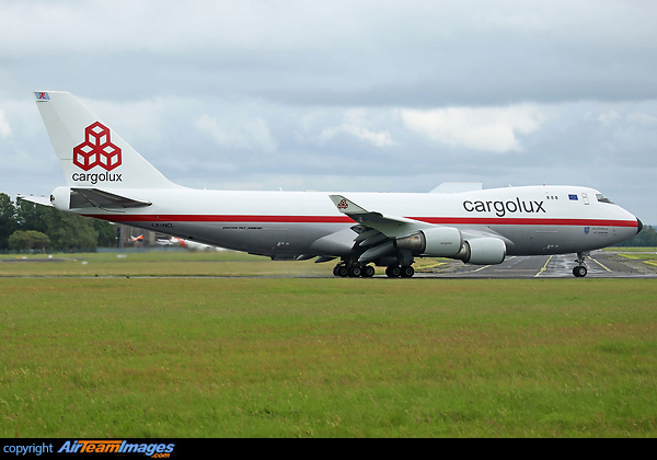 The Cargolux retro scheme to mark 50 years of operations has been painted at Shannon. Boeing 747-4EVF(SCD)