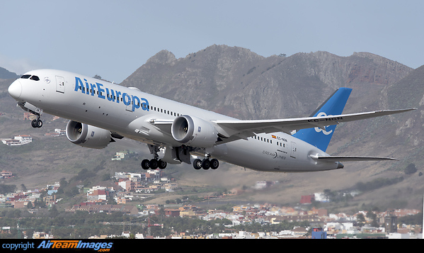 Boeing 787-9 Dreamliner
