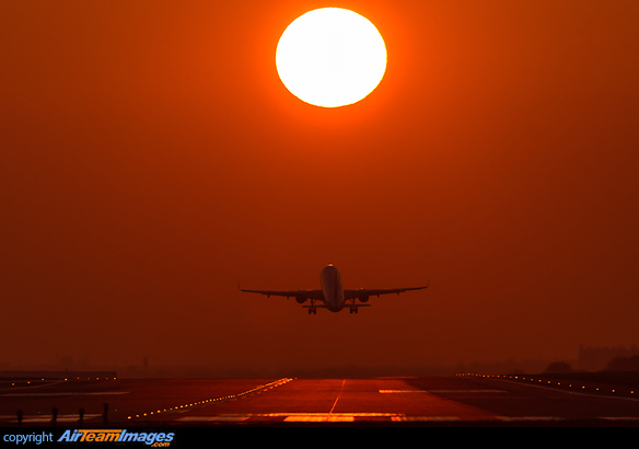Departure on the day of the year when the Sun rises in the axis of formerly runway 08 Paris - Orly
