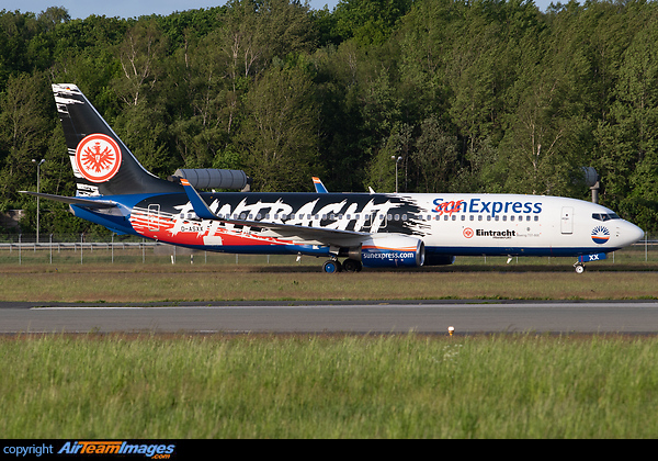 Boeing 737-8AS