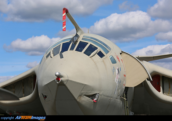 Yorkshire Air Museum Handley Page Victor K2