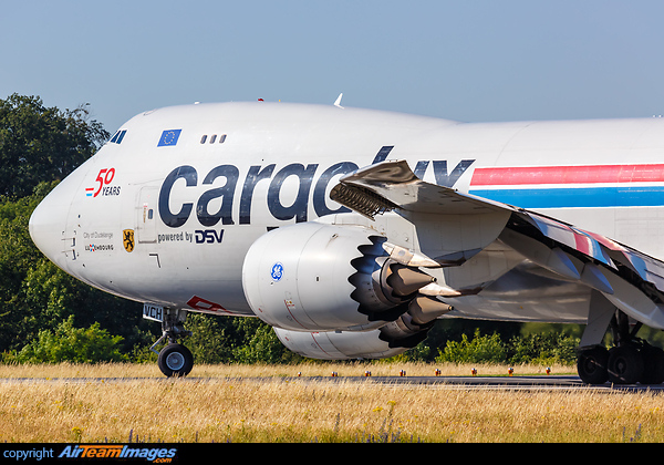 Boeing 747-8R7F/SCD