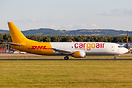 Boeing 737-4Q8(SF)