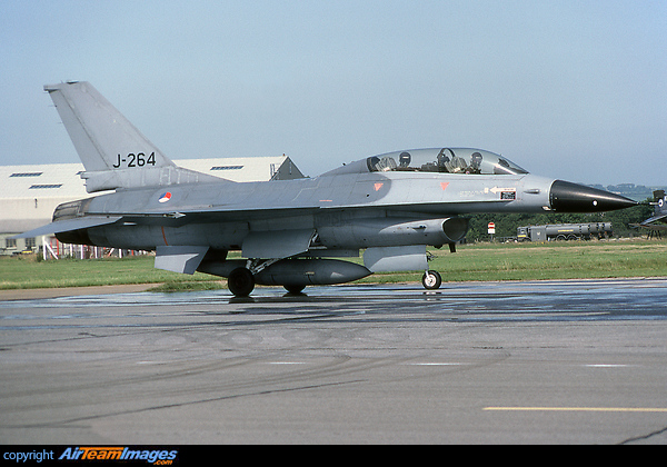 early production aircraft with original black nose radome. F-16B Fighting Falcon