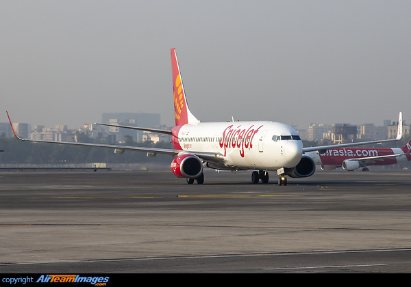 Boeing 737-8AS