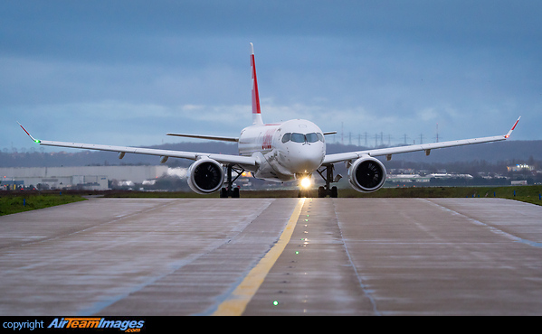 Unusual visitor at Paris Orly airport as part of traffic diverted due to storm "Bella"
First Airbus A220 visiting Orly too. Airbus A220-300
