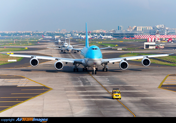 Korean Air Cargo B747-8F's first time departure from VABB is seen here been guided by a FollowMe on November to November1. HL7629 taxiing on November for her departure back to Seoul. Boeing 747-8B5F