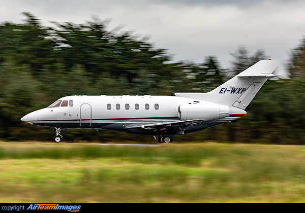 Westair Aviation Hawker 800XP accelerating down runway 06 at Shannon. Hawker Beechcraft Hawker 800XP