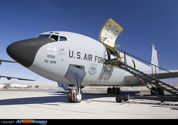 Aviation Nation 2006 Boeing KC-135R Stratotanker