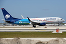 Boeing 737-852