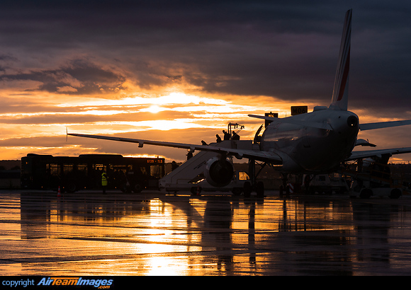 Air France flight 6139 from Toulouse disembarking in golden light after a recent storm Airbus A319-111