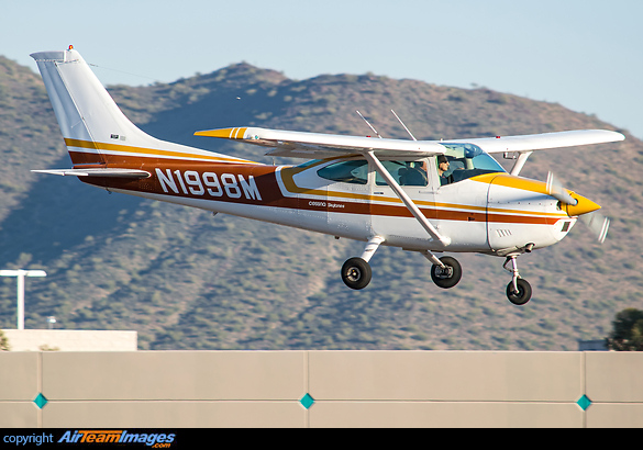Cessna 182P Skylane